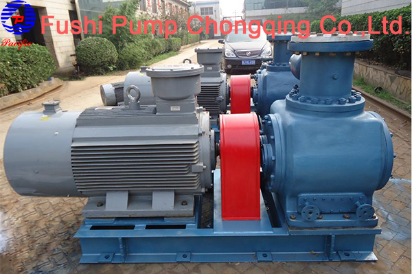 marine twin screw cargo oil pump in Factory.jpg